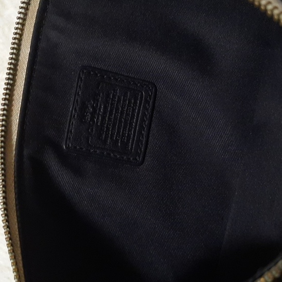 Coach Wristlet - Picture 5 of 11